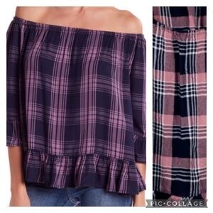 Beachlunchlounge flannel off shoulder /round  neck cozy plaid ruffle hem top EUC